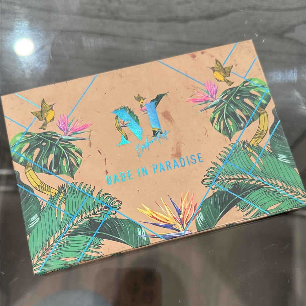 Morphe Aloha Paradise highlighter Palette